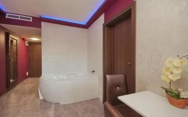 Várfürdő-Panzió Apartmanház