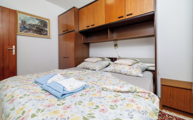 Apartment Kolar