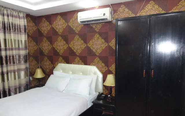 Mall View Hotel