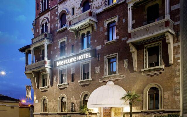 Отель IH Hotels Milano Regency Италия, Милан - - забронировать отель IH Hotels Milano Regency, цены и фото номеров вид на фасад