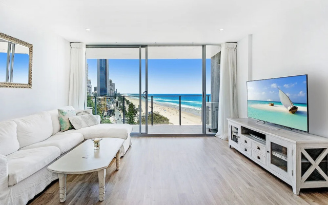 Absolute Beachfront - Central Surfers Paradise