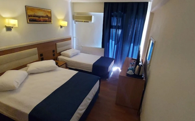 Blue Port Hotel