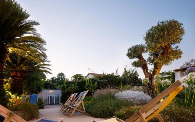 Regginè Holiday Apartments