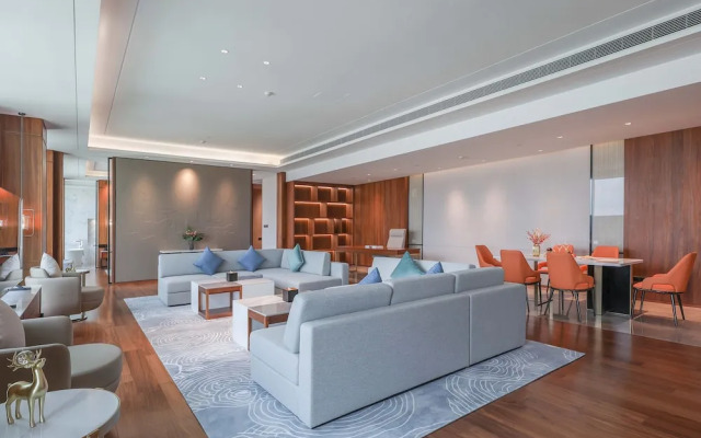 Crowne Plaza Phnom Penh by IHG