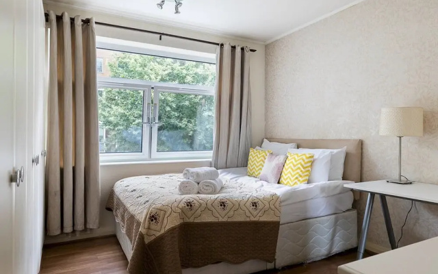 Spacious 3-bedroom Apartment Next to Museums