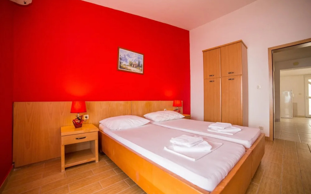 Apartments Ana I