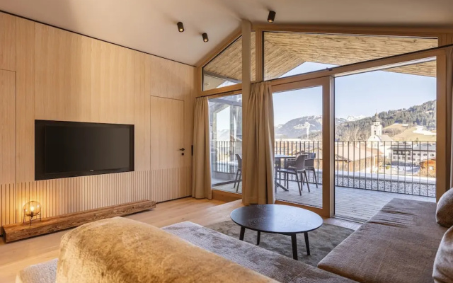 Apartment With 3 Private Terraces