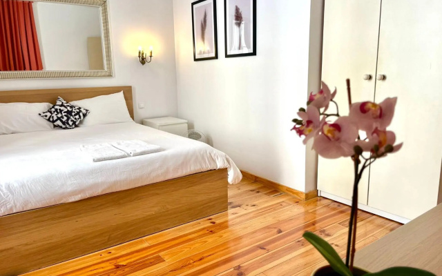 3 Bedroom Apartment n13- Rua da Palma