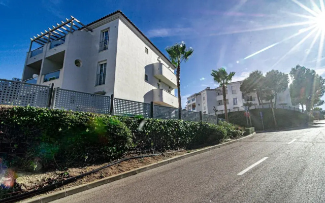 Jm2.b2 - Modern 2 Bed apt With Amazing sea Views