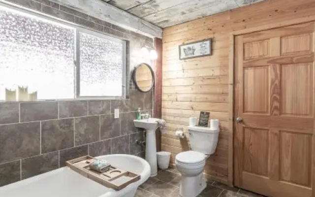 Log Hauler Haus