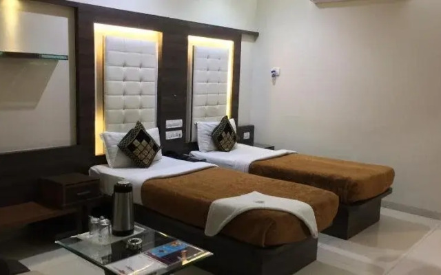 Hotel Ashish