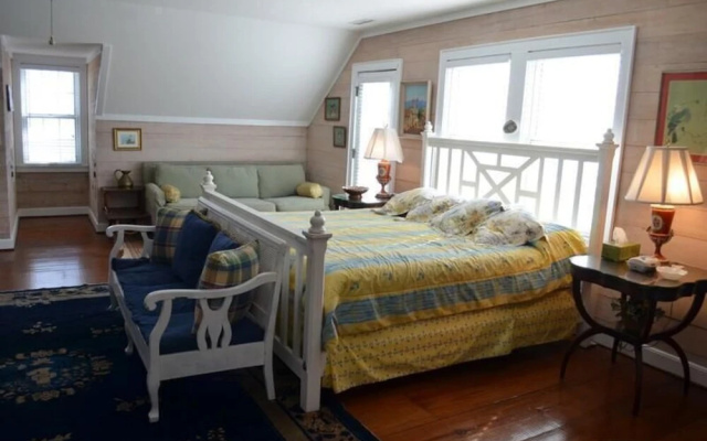 Sea Cliff - 4 Br Home