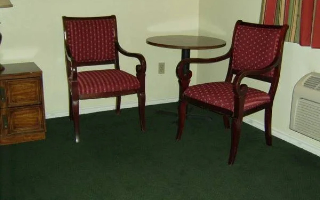 Interstate Inn