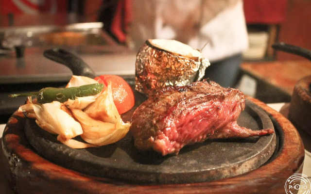 Robertos Bistro