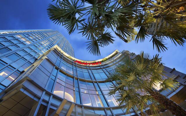 Отель Marriott Executive Apartments Bangkok, Sukhumvit Thonglor Таиланд, Бангкок - отзывы, цены и фото номеров - забронировать отель Marriott Executive Apartments Bangkok, Sukhumvit Thonglor онлайн вид на фасад