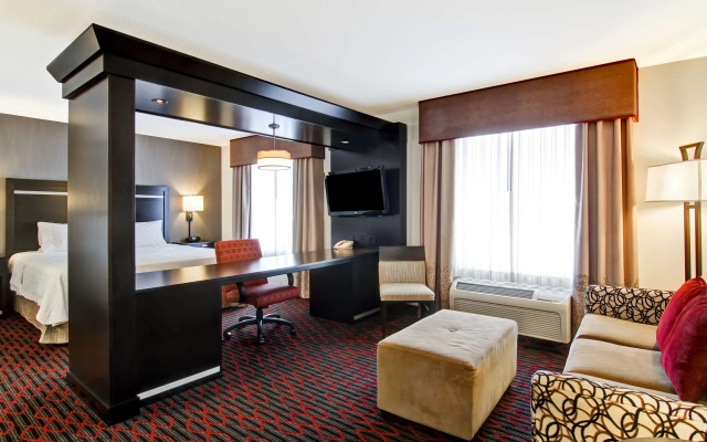 Hampton Inn & Suites by Hilton Red Deer