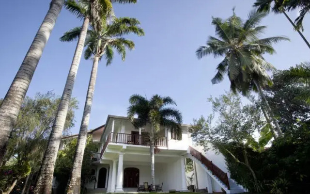 White Manor