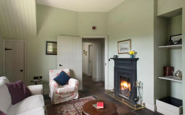 Magherintemple Lodge