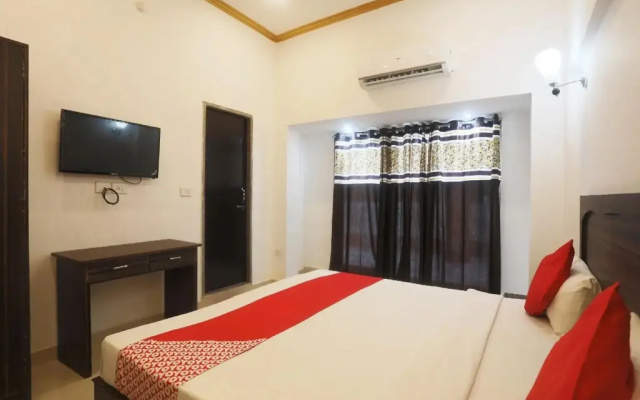 OYO 45552 Central Hotel