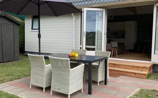 Nice Chalet with Microwave near Wadden Sea