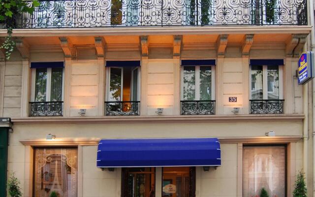 Отель Timhotel Invalides Eiffel Париж вид на фасад