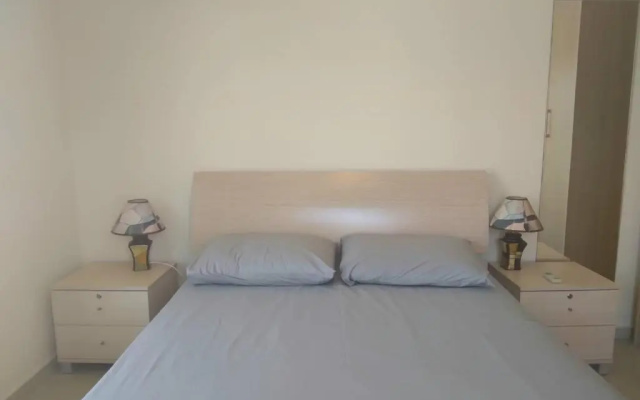 2 bedroom apartment with communal pool and roof garden