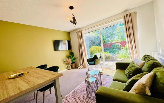 Cambridge Home With Garden and Bbq Near City Cent