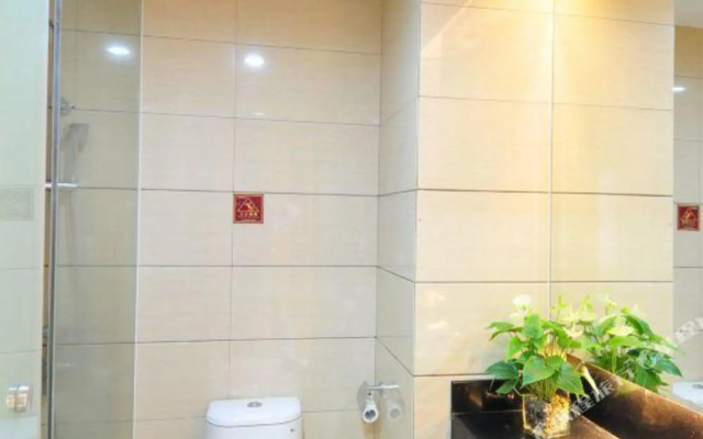 Weijia Hotel (Wanning High-Speed Railway Station Municipal Government)