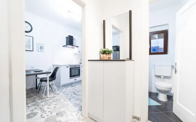 Angela Luxury Studio Apartment