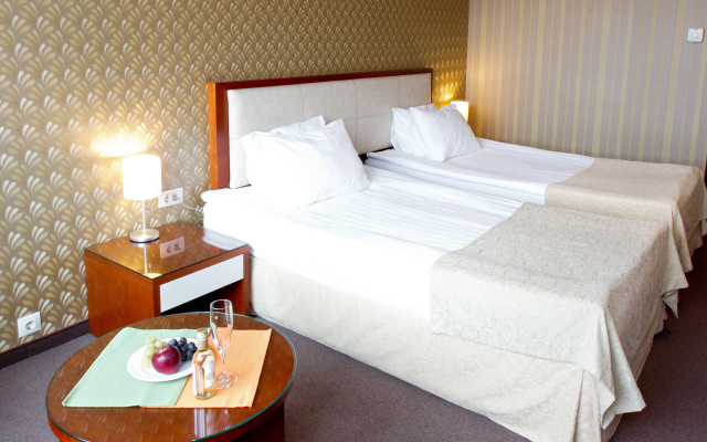Hill Hotel