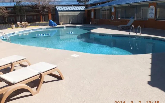 Best Western Desert Aire Hotel