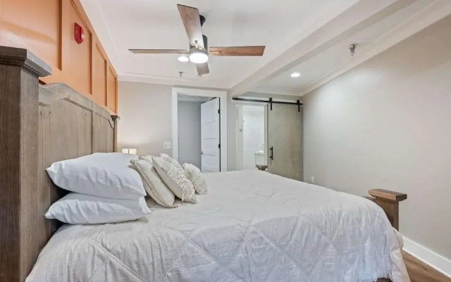 Carters Court Serene Suite
