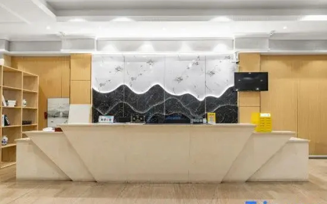 MIduo Hotel (Daxin Lighting Wholesale Center)