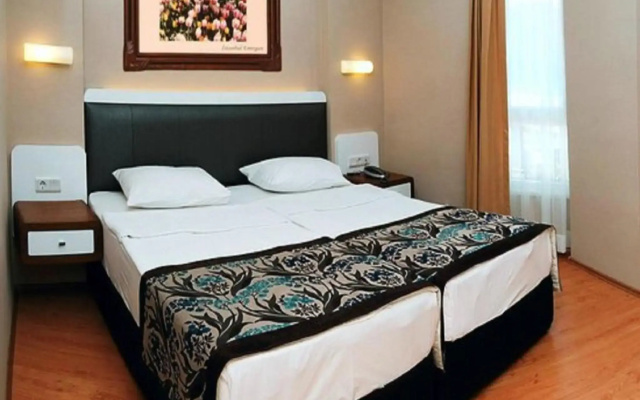 Azak Hotel