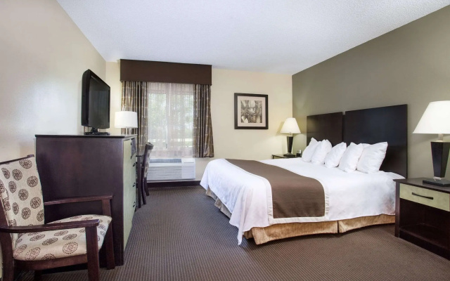 Baymont Inn And Suites Dale