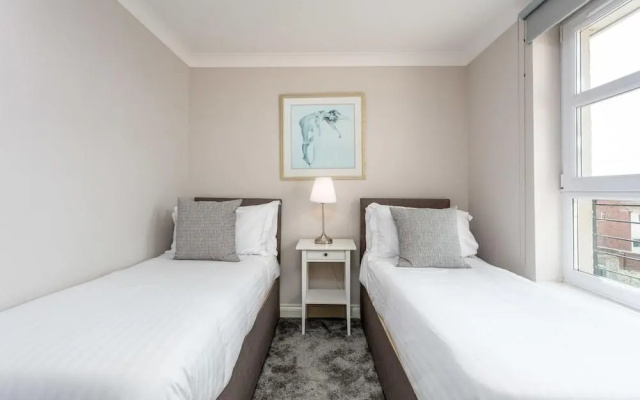 Elms Way - Donnini Apartments