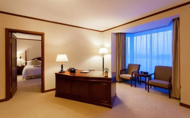 Changchun Celebrity Hotel