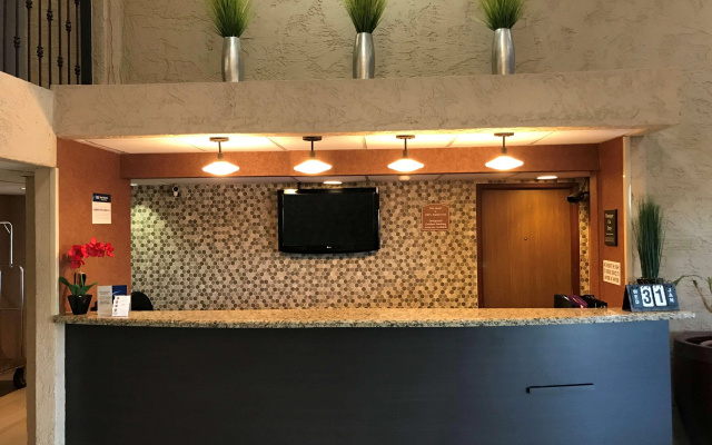 Best Western Plus Tempe by the Mall