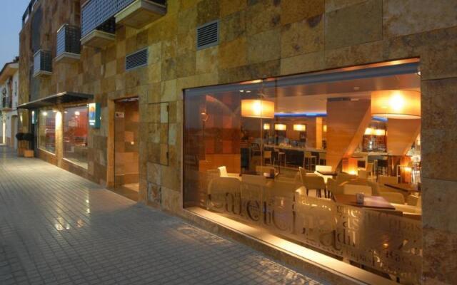 Hotel Macami вид на фасад