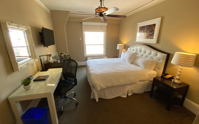 Kensington Park Hotel