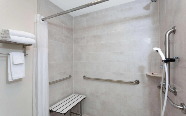 Ramada by Wyndham Panama City