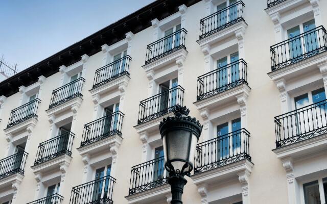 Апартаменты MH Apartments Central Madrid вид на фасад