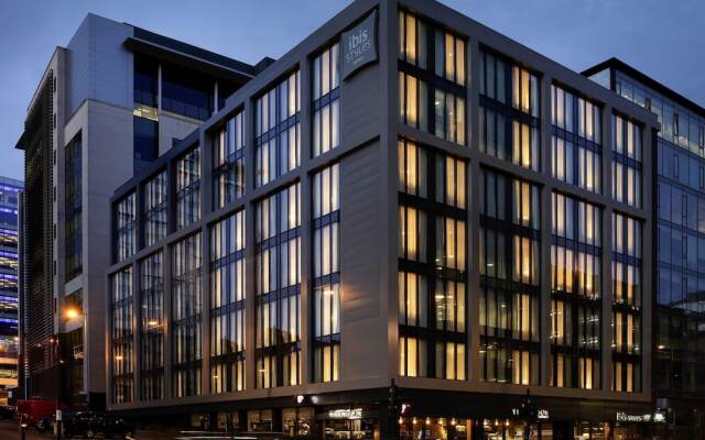 Отель Ibis Styles Glasgow Centre West вид на фасад