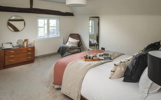 Lovely 3-bed House in West Malling, Kent