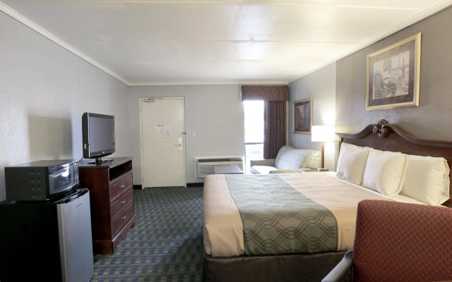 Econo Lodge Austin North near The Domain