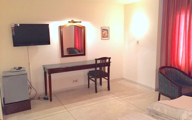 Alpana Hotel