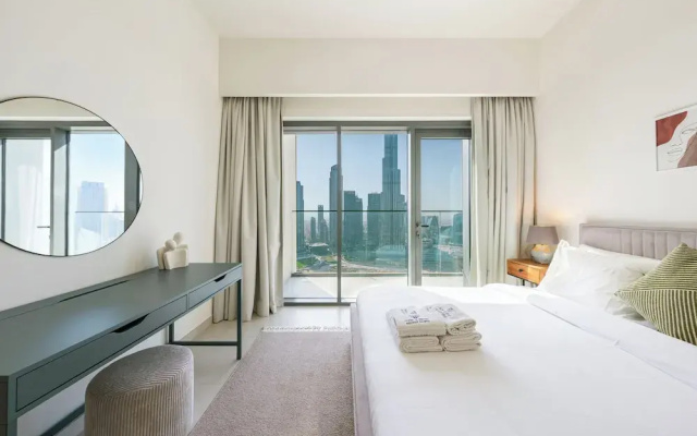 Downtown Dubai 3BR Burj Royale