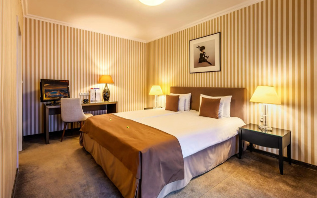 Ambra Hotel