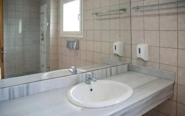 Almyros Apartments