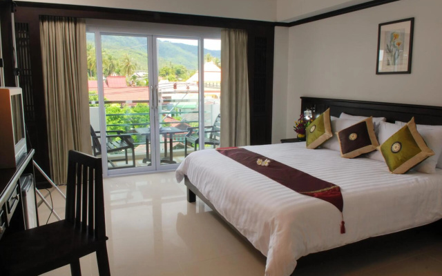 First Residence Hotel